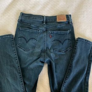 Levi’s 311 shaping skinny